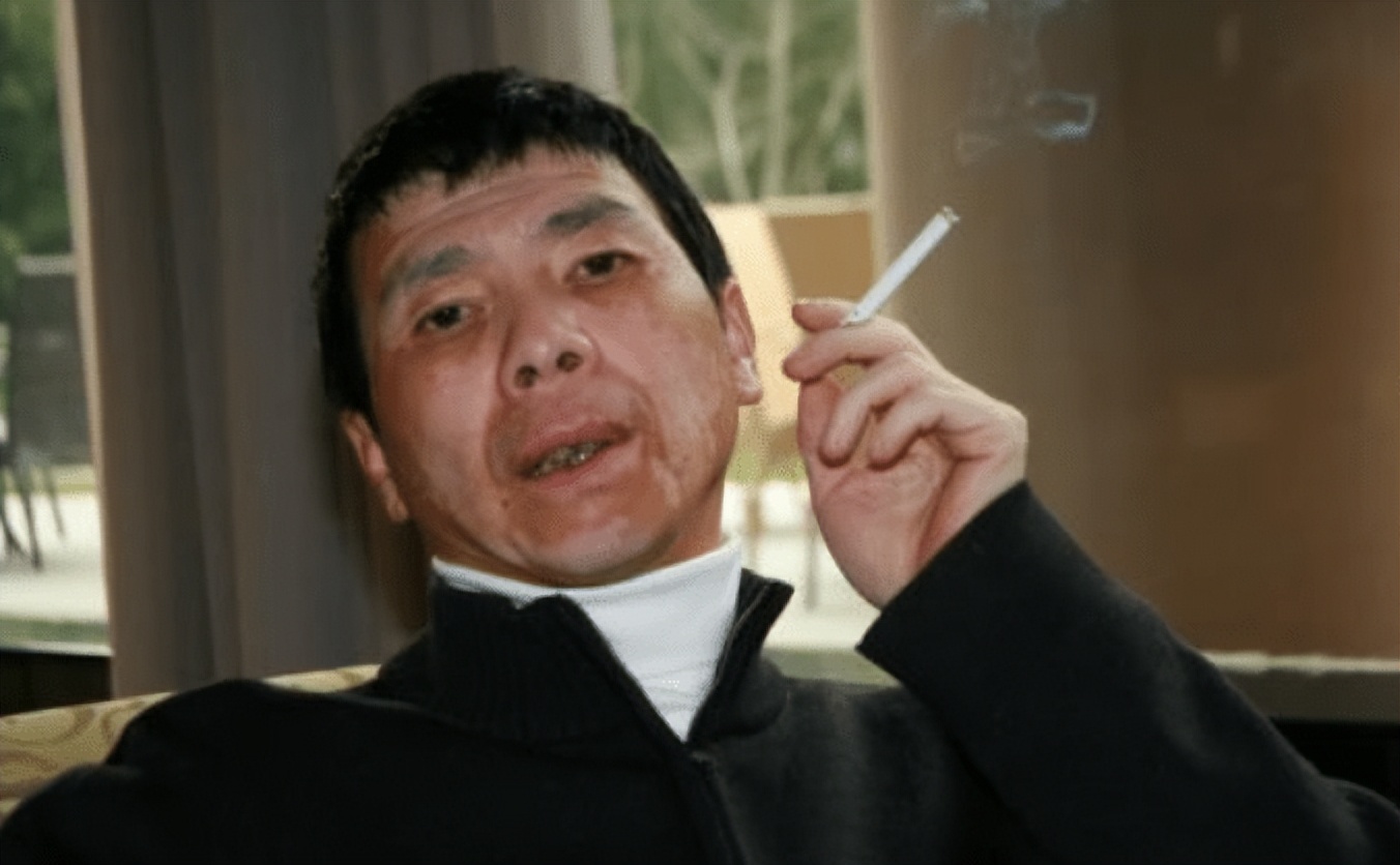 有苦难言的8位明星，多年顽疾缠身，有人成身体缺陷抱憾一生