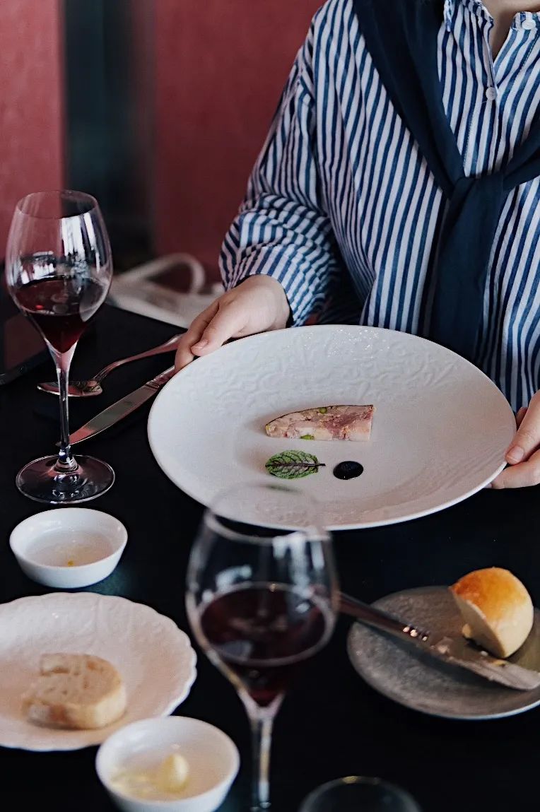 暴吃杭州13家高端餐厅，这份美食地图都是体重换的