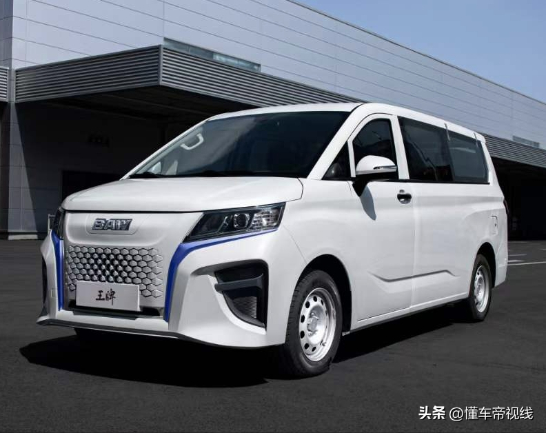 新車 | 售價6萬-8萬元,北汽製造王牌下線,配五菱發動機,中型mpv