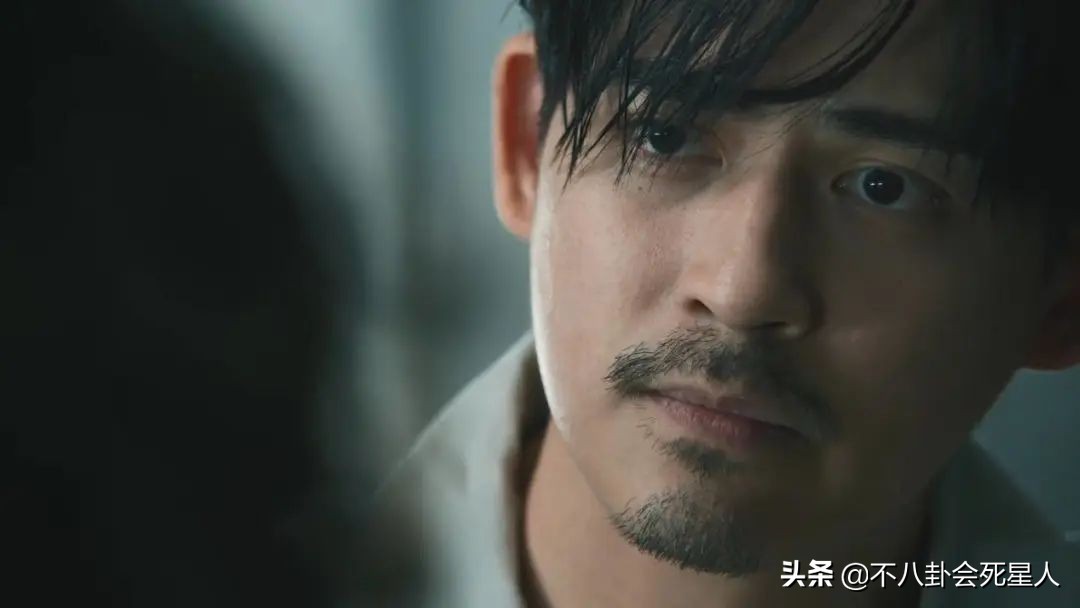 10位港台长发男星，郑伊健帅气逼人，伍佰气质狂放不羁