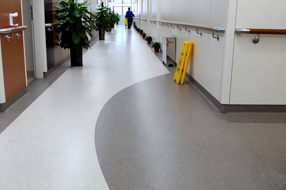 八,海特北京海实特科技发展有限公司是一家专门研制和开发橡胶地板