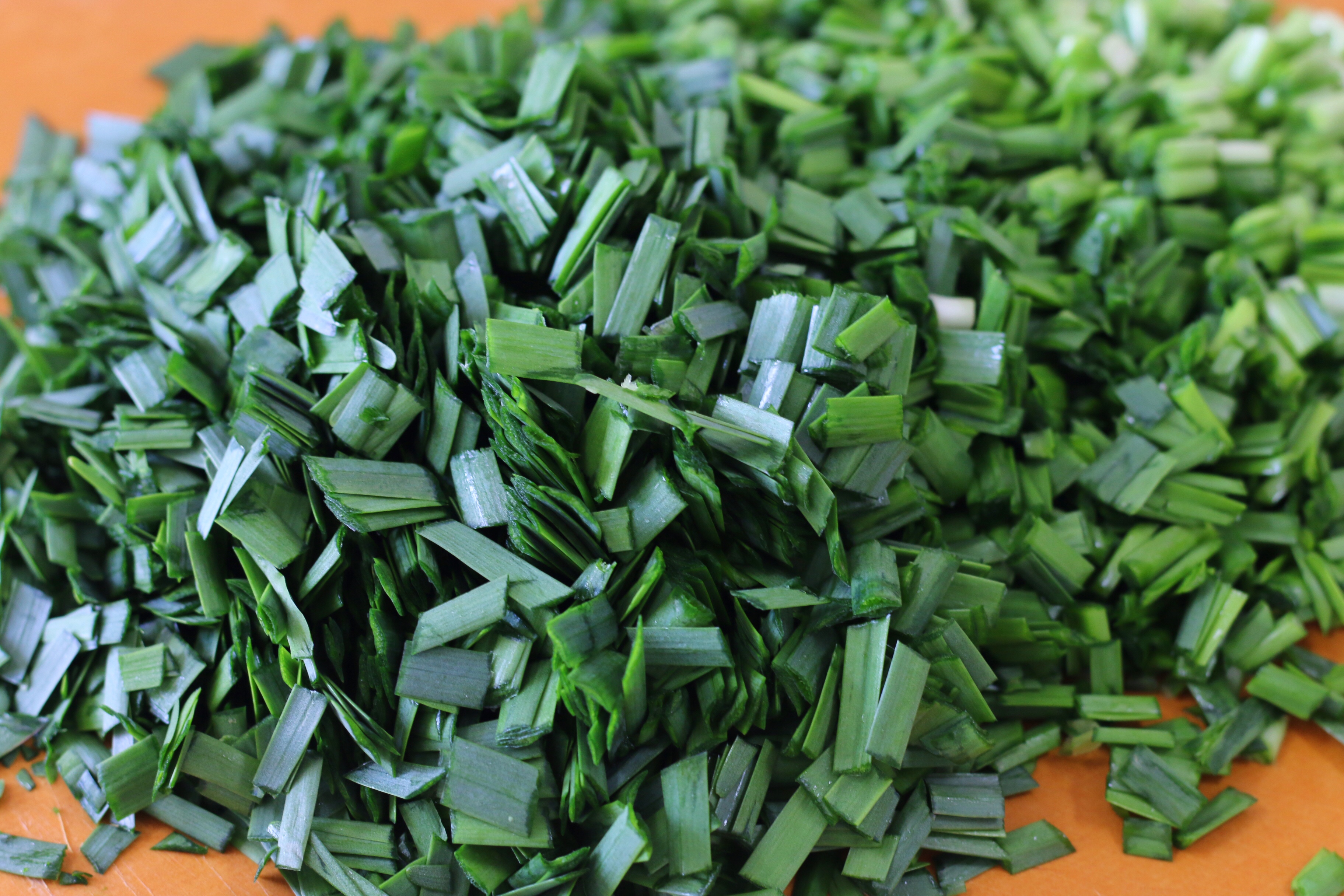 蒸韭菜包子，记住8分钟，韭菜碧绿不变色，包子好看又好吃