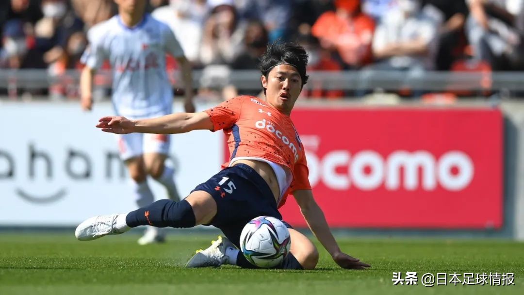 大宫松鼠战绩不佳（高层失策教练背锅！大宫松鼠俯冲降级区）