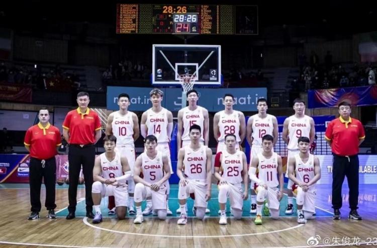 巴林怎么沒參加世界杯（中國男籃戰勝巴林，鎖定世界杯！杜鋒松了一口氣，并說出心里話）
