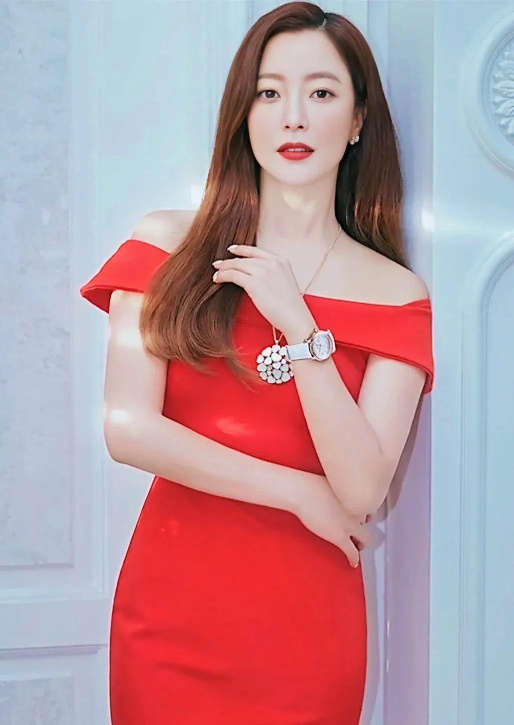 金喜善美照欣赏
