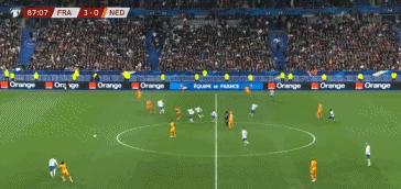 欧预赛疯狂一夜：诞生5场惨案，荷兰0-4惨败法国，姆巴佩2射1传