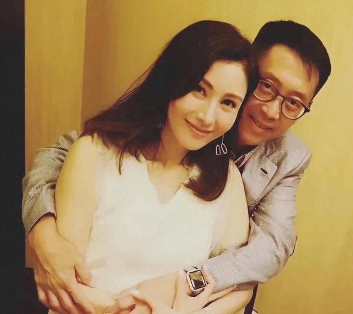 并且徐绮雯是许晋亨的另一个"小三"