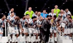 35岁梅西球王加冕！从凝视到捧杯，梅西扛着阿根廷队走向了胜利！