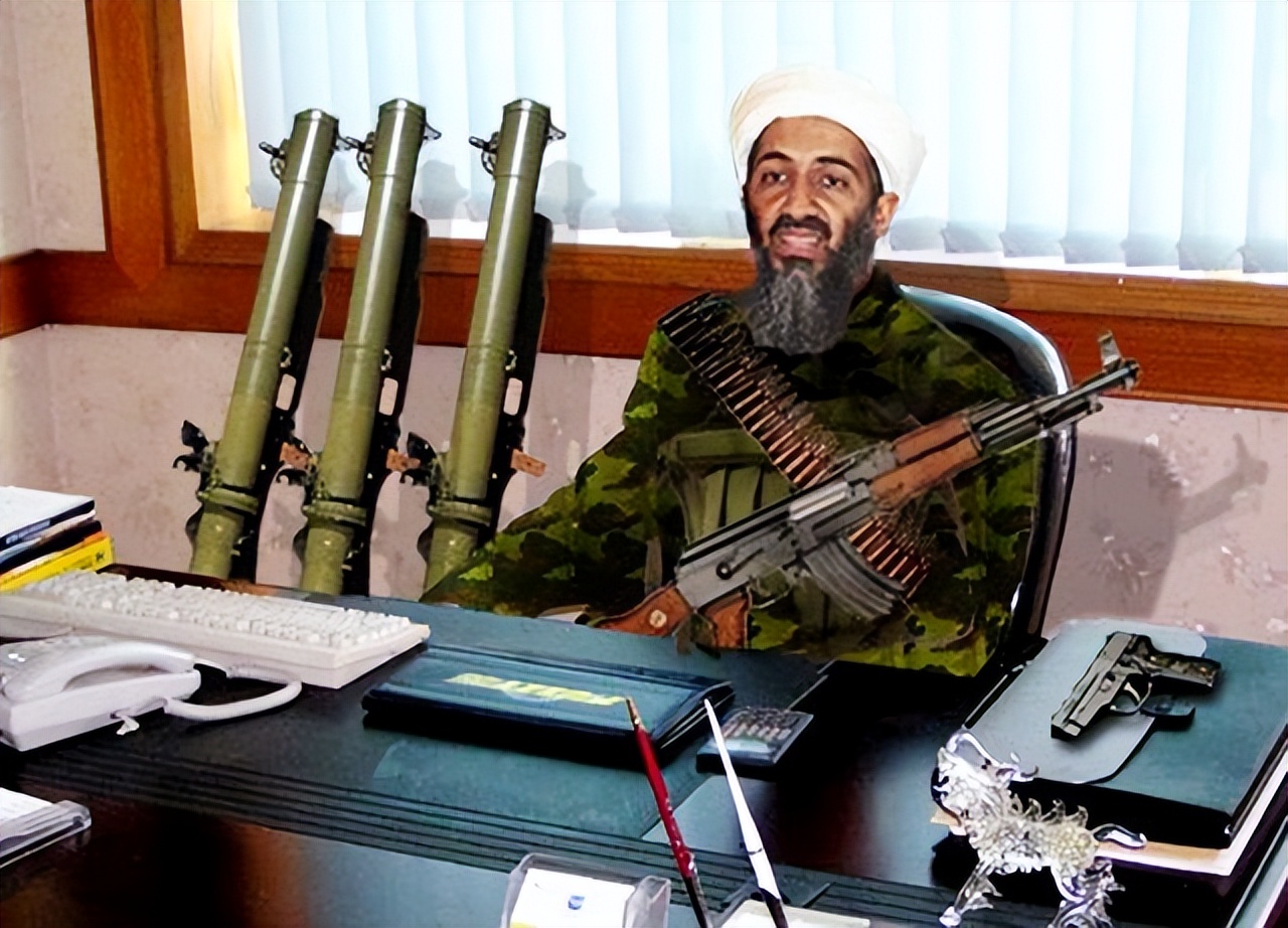 个无国籍的恐怖分子,开始辗转于苏丹,巴基斯坦和阿富汗等国家寻求庇护