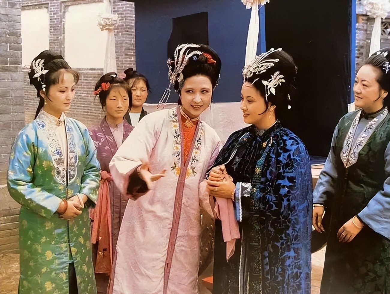 本来是87版《红楼梦》林黛玉的候选人，沈璐跳了一支舞就出局了