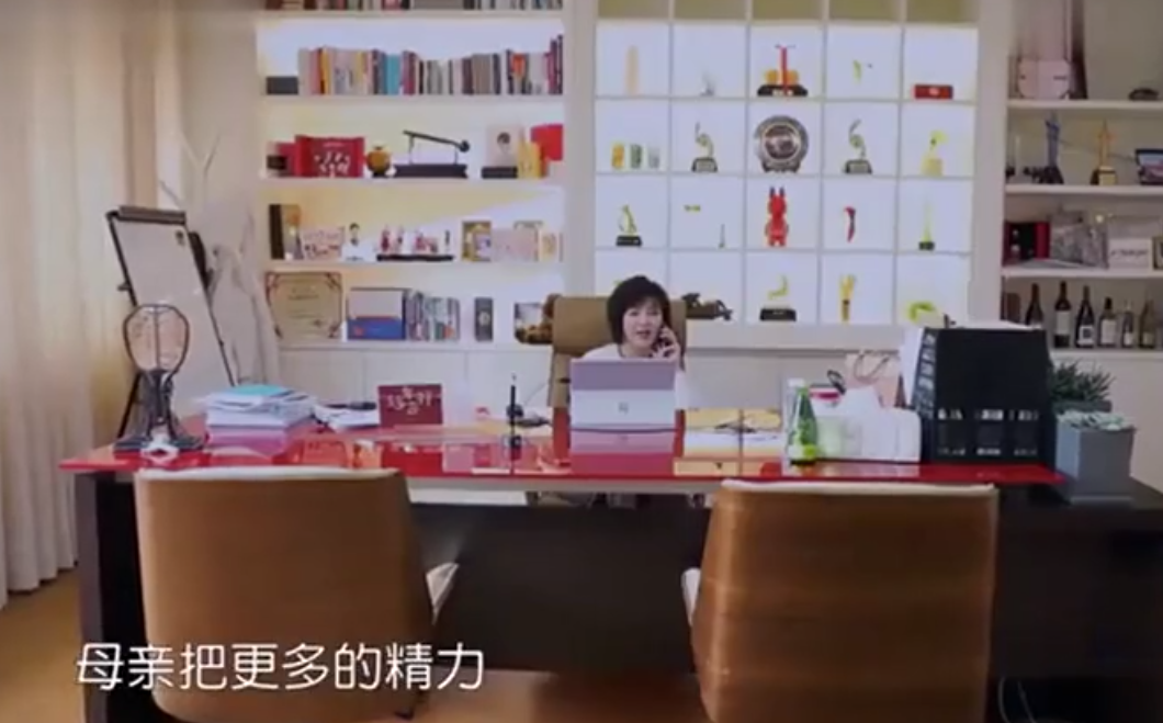 “乐华太子”：史上最惨富二代，体贴懂事的他为何被送去变形记？