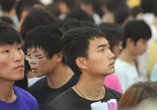 “毕业后，我成为了一个高学历的穷人。”985大学生心酸吐槽