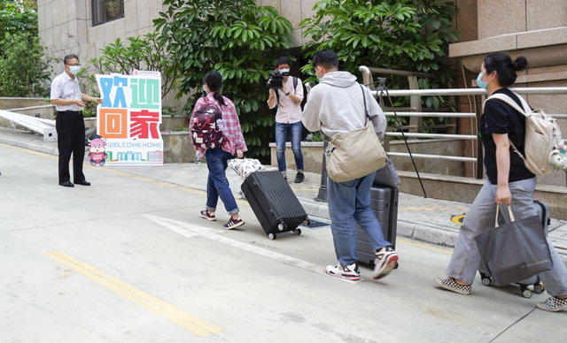 在另行通知前(最新通知！陕西5所高校确定秋季返校时间，大学生：终于盼到了)