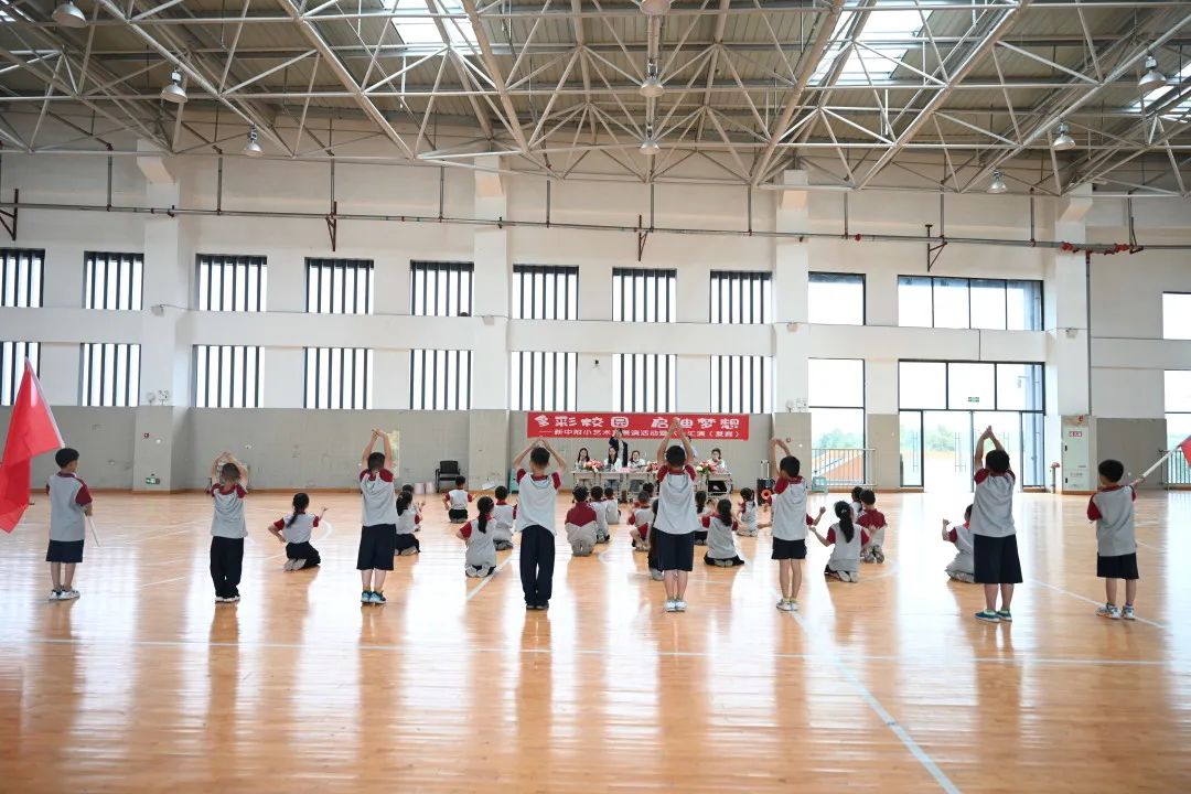美在附小——记天府新区新兴中学附属小学开展第一届艺术节