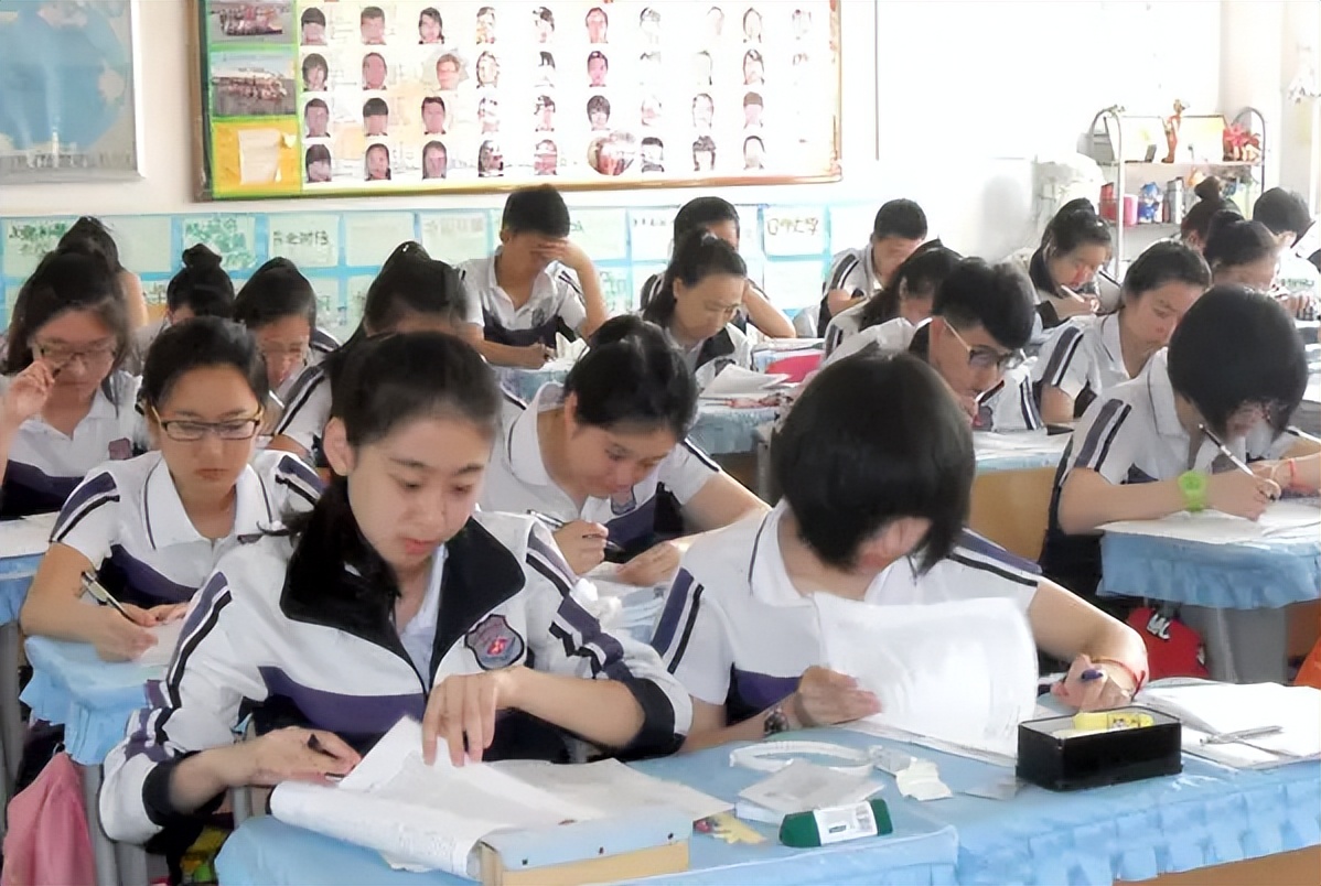 高考的成绩和模拟考试成绩，大概会相差多少分？985学霸给出答案