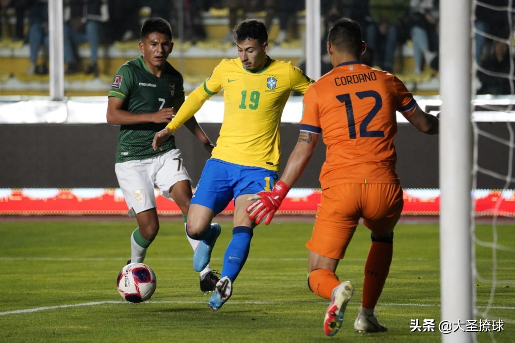 法国2-1科特迪瓦(阿森纳国脚国际比赛日表现：5球，4助攻，两人首秀)