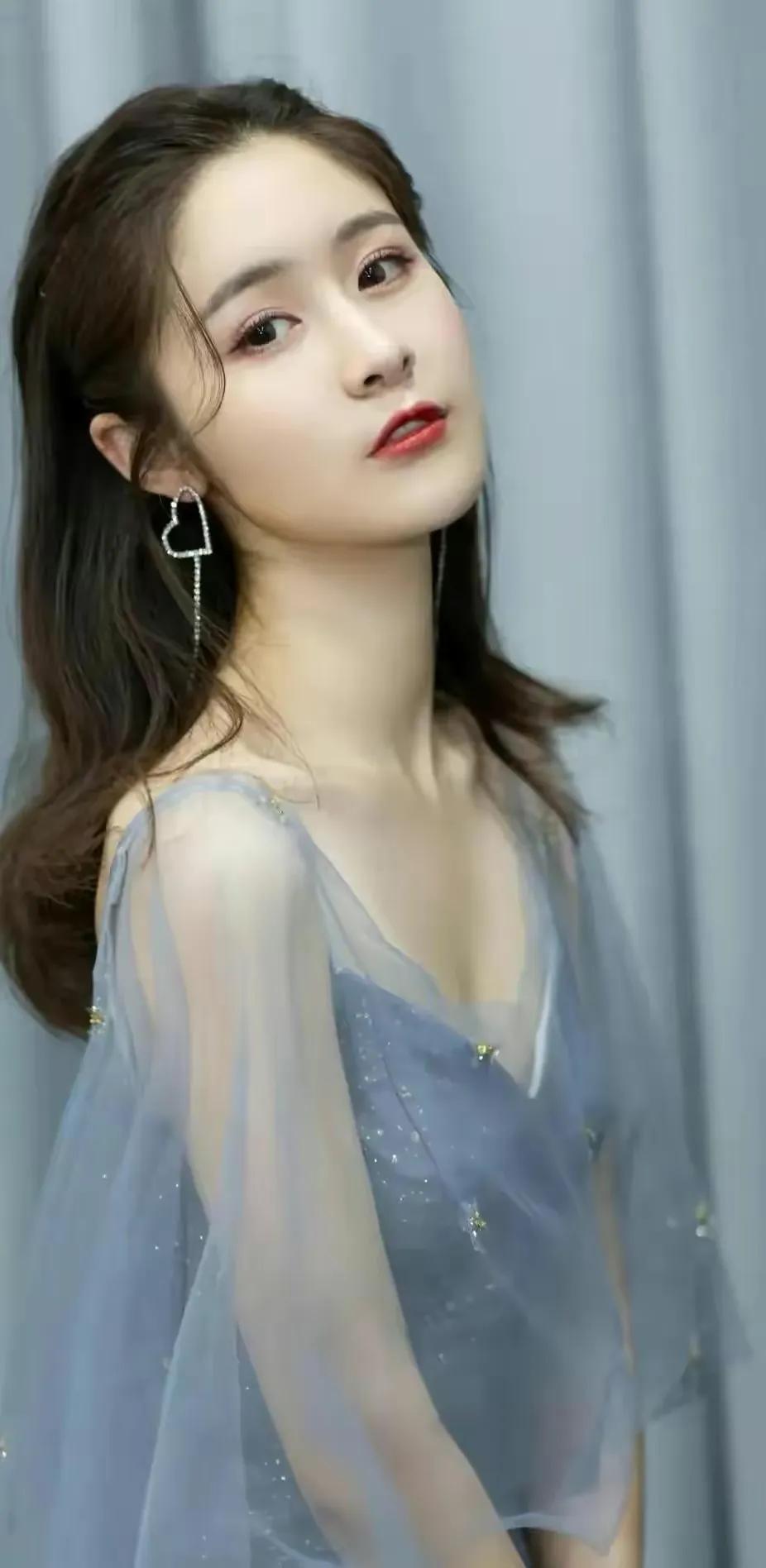 梁田｜湖南卫视主持人｜美图壁纸高清写真