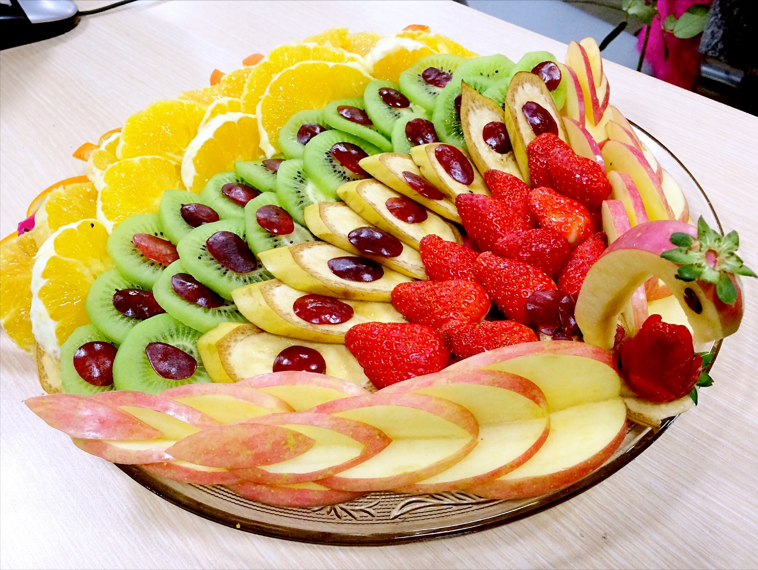 火龙果拼盘的做法 如何做火龙果拼盘