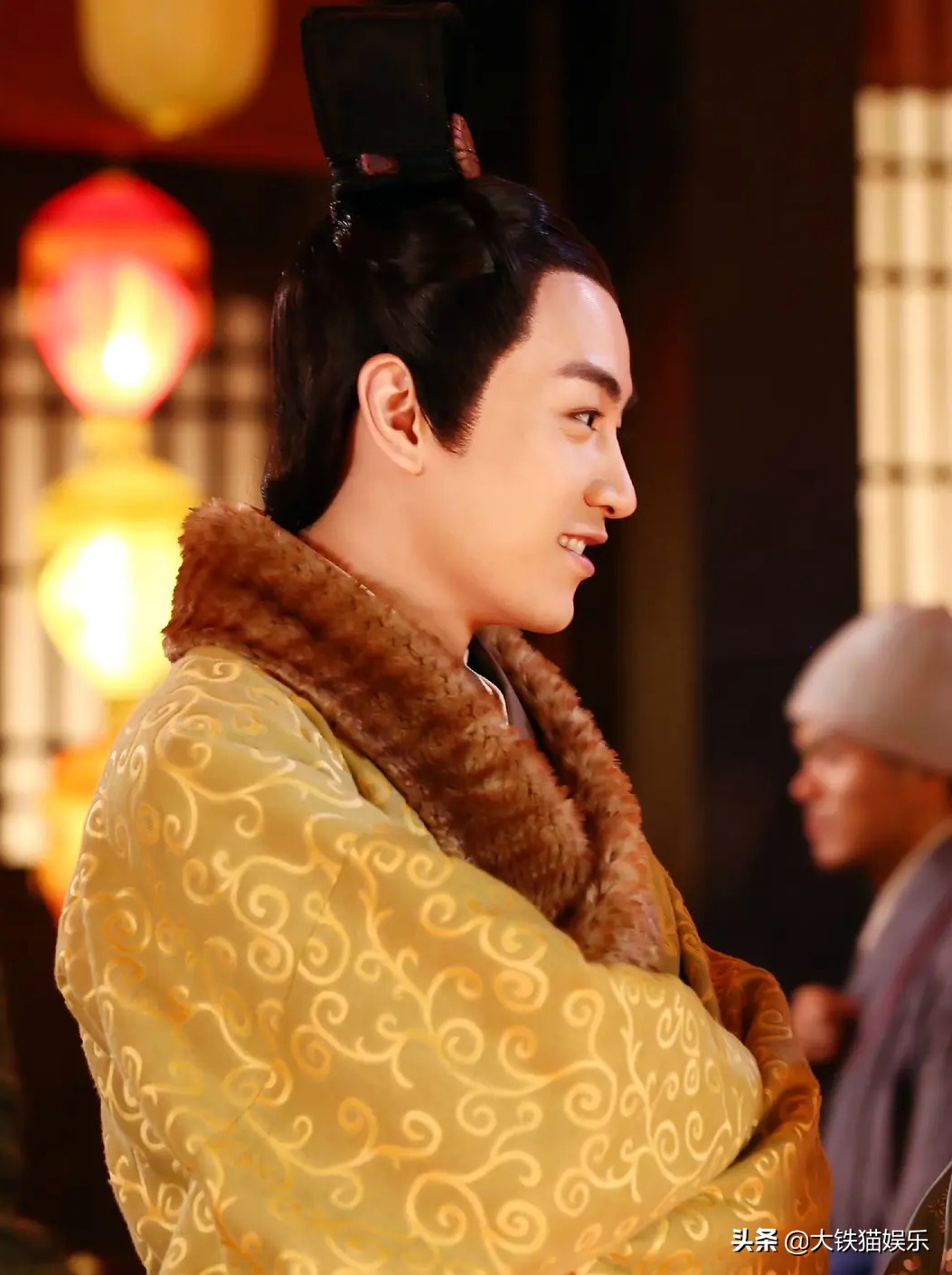 气质不行就别穿貂了，10位古装美男告诉你啥叫貂皮上身，贵气逼人