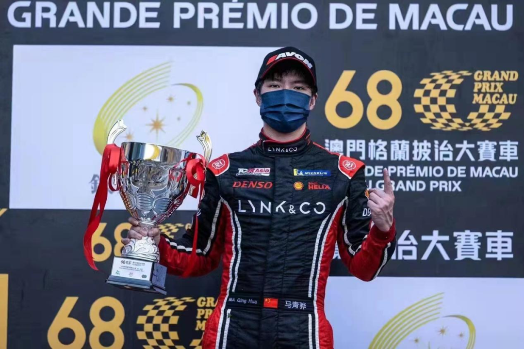 现实版“秋名山之战”：赛车青训、疯狂烧钱与极限竞技