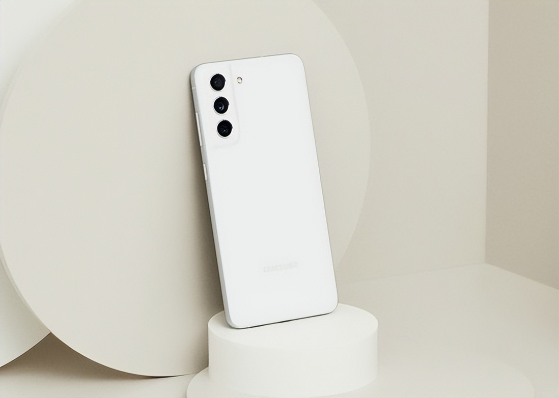 手机背部的设计美学！从颜色到工艺设计，每一个都太养眼了