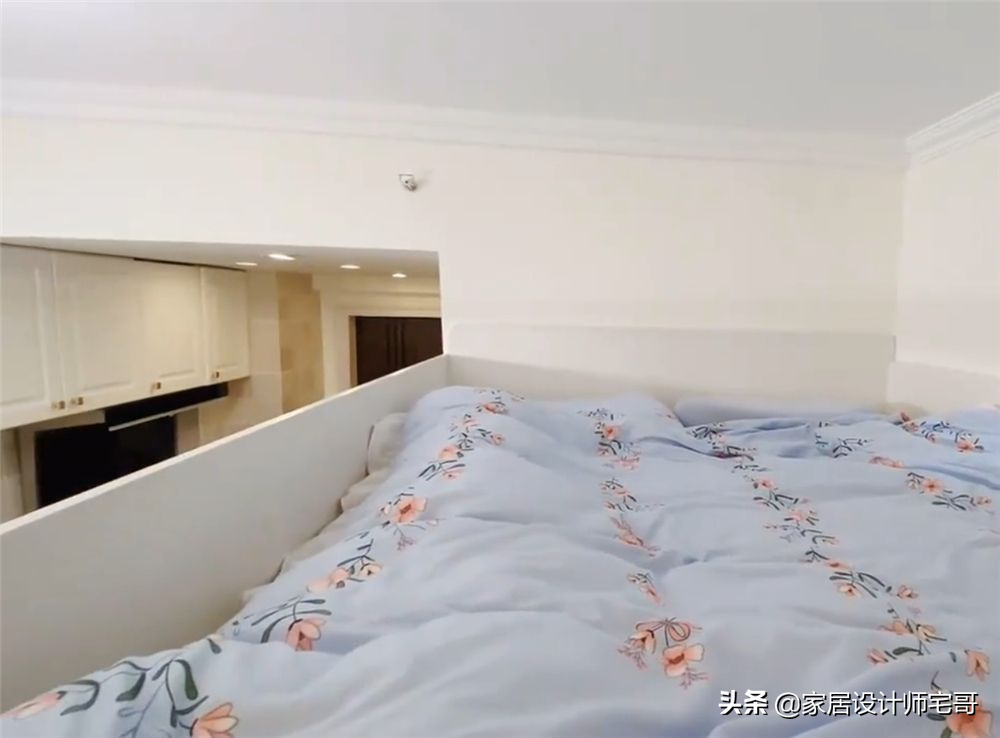 姑娘在上海买28㎡小家，利用2.9米层高做夹层，一个人住太爽了