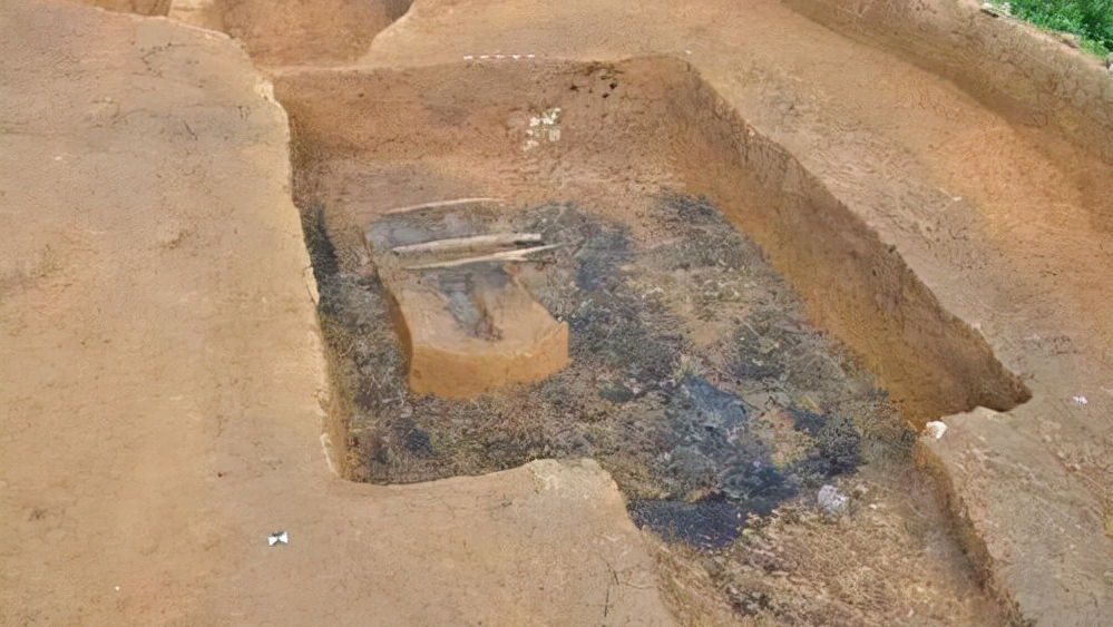 山东挖出3000年前古墓，出土姜太公神秘铭文，墓主究竟是谁？