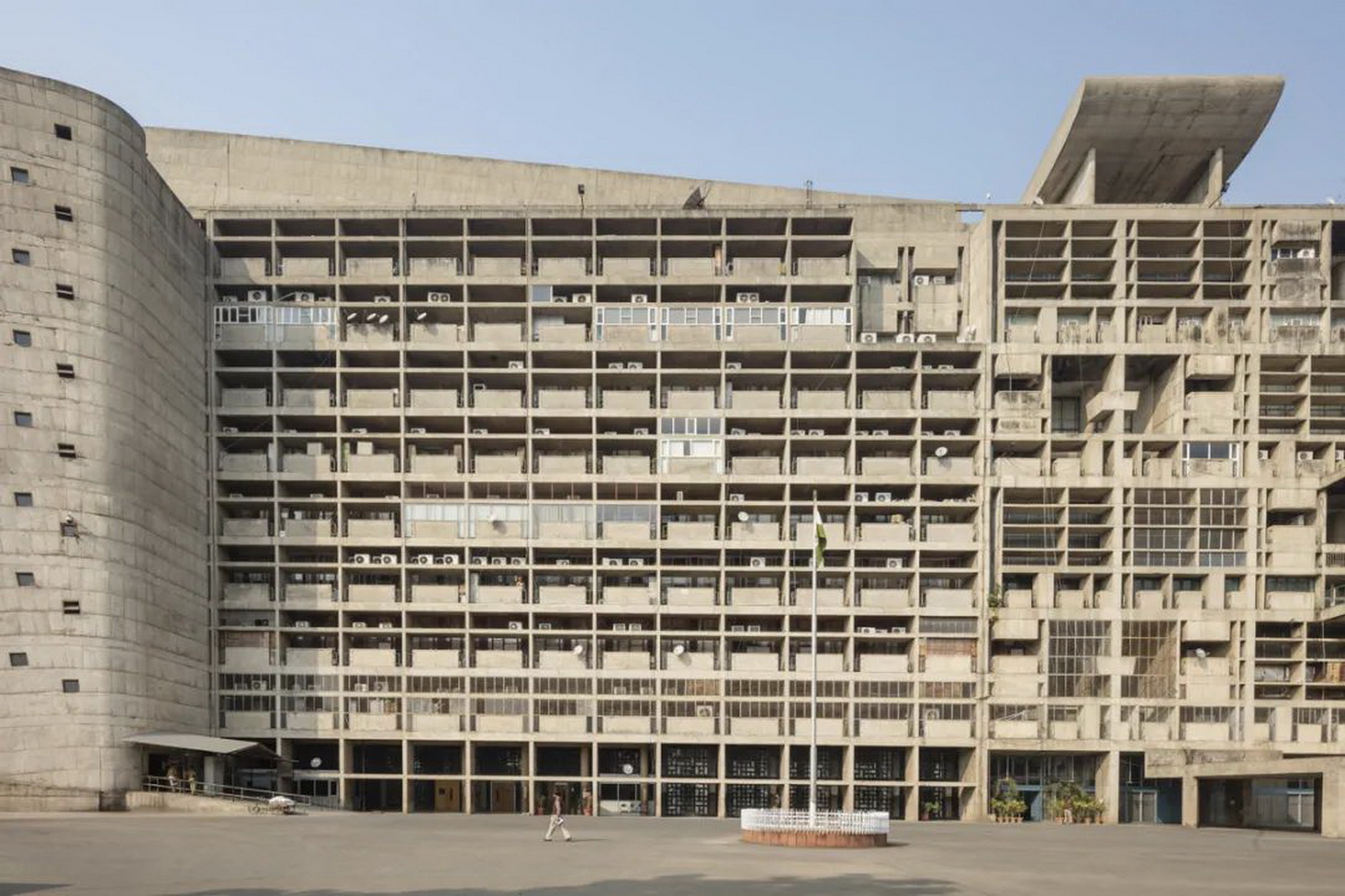 勒·柯布西耶:现代建筑标杆