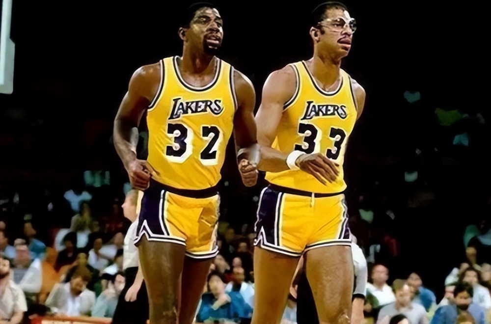 两队攻击能力出色(盘点nba历史上那些非常强的双人组)