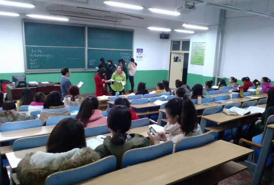 985毕业生满大街都是？但根据现实说明，大专学历才是社会的主体