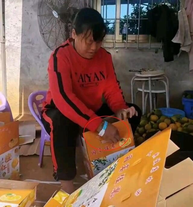 恭喜！全红婵又获奖45万港币，哥哥仍当厨师打工爸妈卖橙子