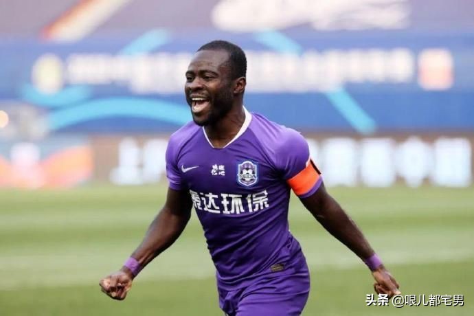 天津泰達隊球員（天津泰達隊史上的3大快馬 這三位球員您都還記得嗎）