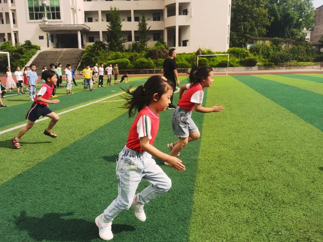 桂花镇幼儿园大班参观小学之旅(图23)