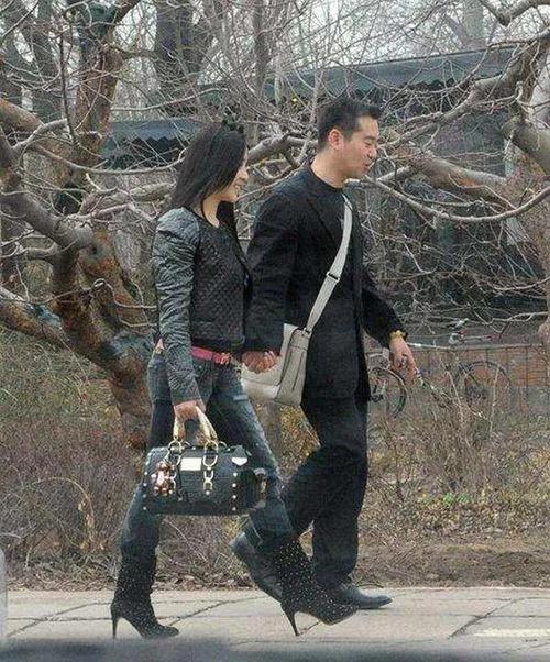 孔令辉结婚了吗知乎（“乒乓王子”孔令辉，和马苏同居11年因性格分手，今年近50还单身）