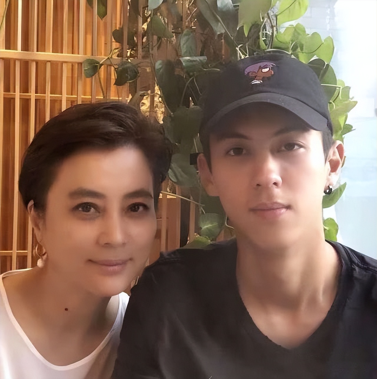 李玲玉个人资料简介 李玲玉婚姻 - 大百科