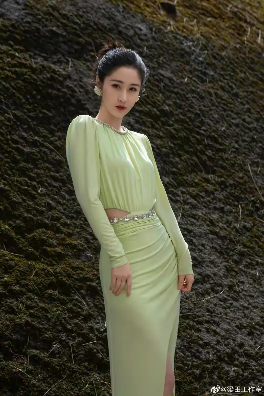 梁田｜湖南卫视主持人｜美图壁纸高清写真