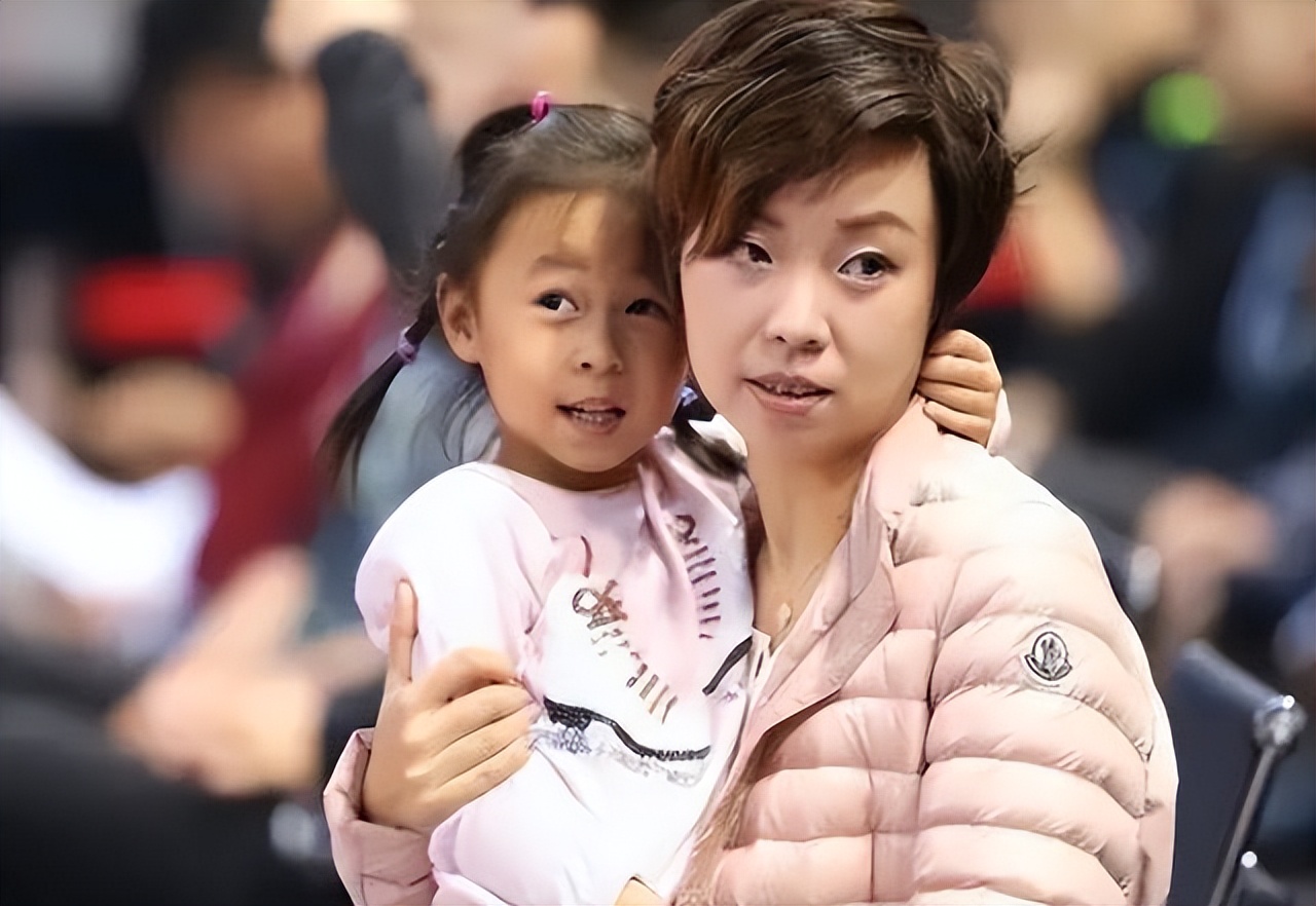 张怡宁老公个人资料（张怡宁为何嫁大20岁的徐威？家底比王楠老公还雄厚，如今儿女双全）-趣拿体育