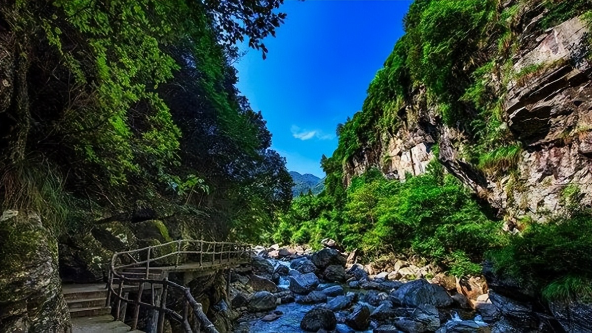 安徽值得去的景区，由五大景区组成，游客络绎不绝