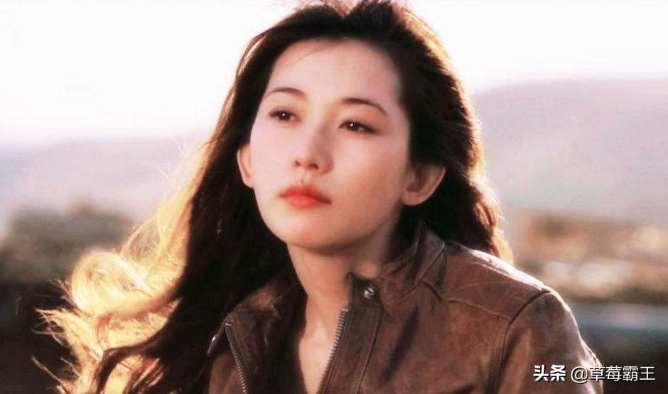 10位有“第一美”之称的女星：陈红似油画，李嘉欣关之琳难分高下