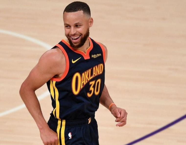 最強nba突破加屬性該加哪些（沖起來無人能擋！盤點現役NBA十大快攻高手：有速度更有力量）