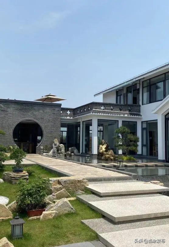 安徽当涂：大青山的枇杷熟了！