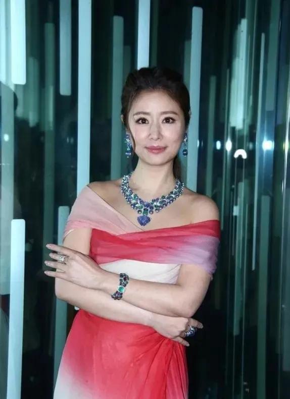 林心如个人资料林心如卖过多少次图片