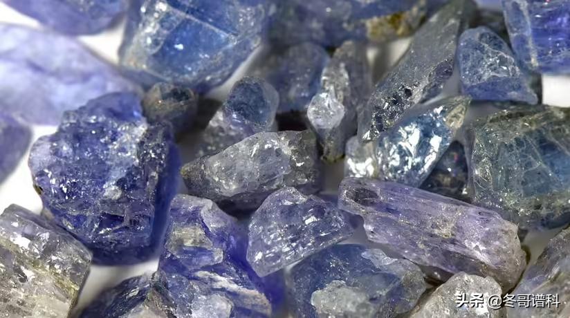 坦桑石多少钱一克拉，坦桑石是非洲真正的蓝钻？