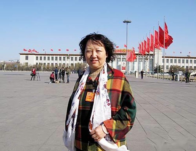 周总理对侄女说：能不能找个蒙古小伙啊？结果周秉建扎根蒙古26年