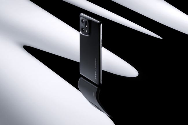 再攀顶峰 不止“一机双芯”——OPPO Find X5系列为未来影像定格局
