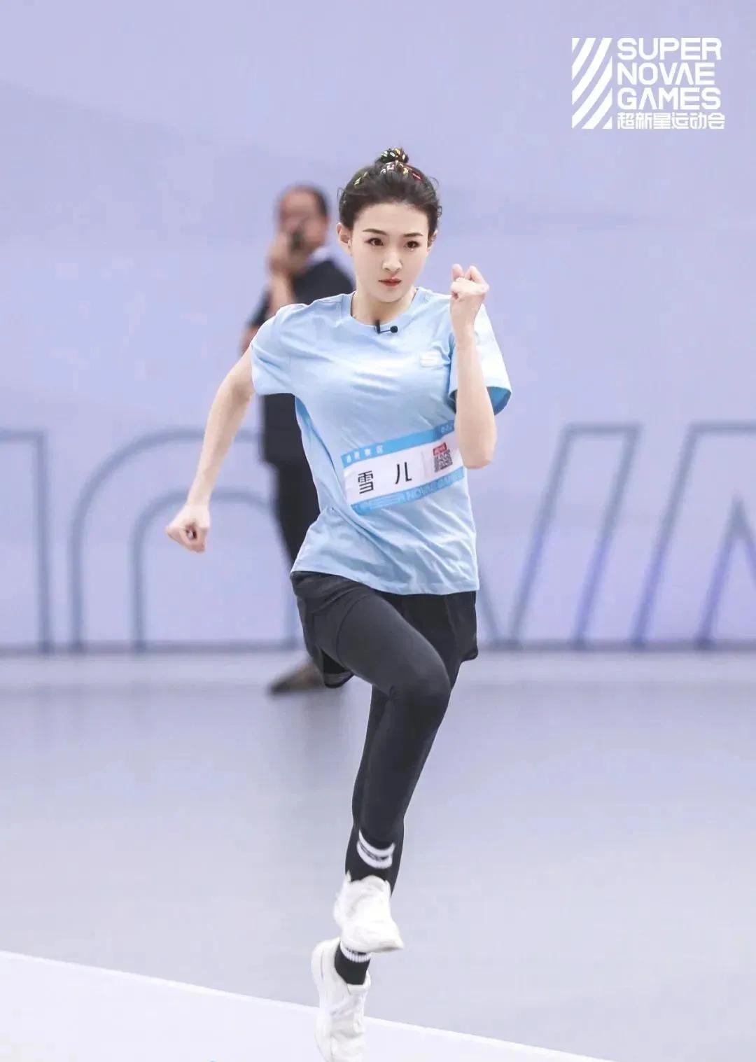 腾讯体育雪儿(茶余饭后 | 雪儿:腾讯体育第一美腿,1米72的大长腿)