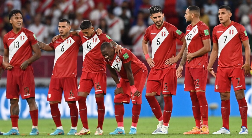 世界杯秘鲁球队(4-5！遭复仇！秘鲁高兴早了，复刻乌拉圭17年前悲剧，无缘世界杯)
