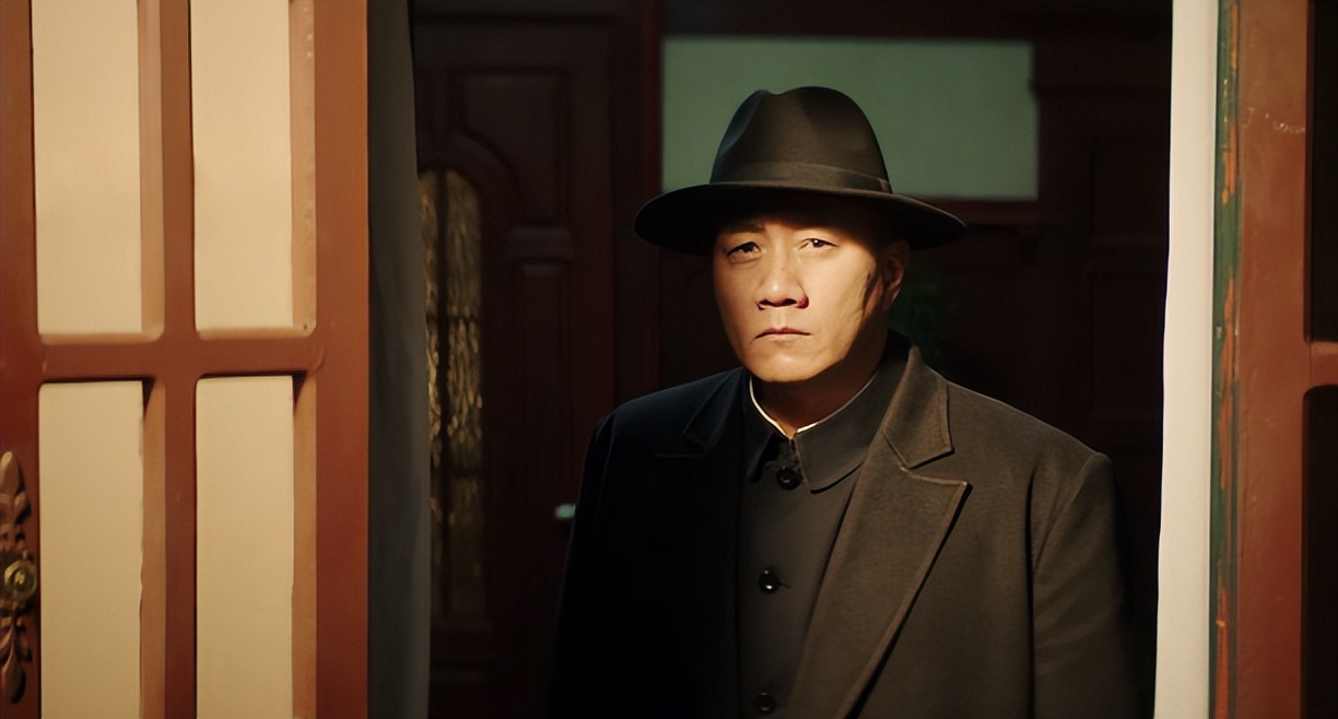 学沈腾？胡军新片被一二星刷屏，海报占C位，戏份只有3个镜头