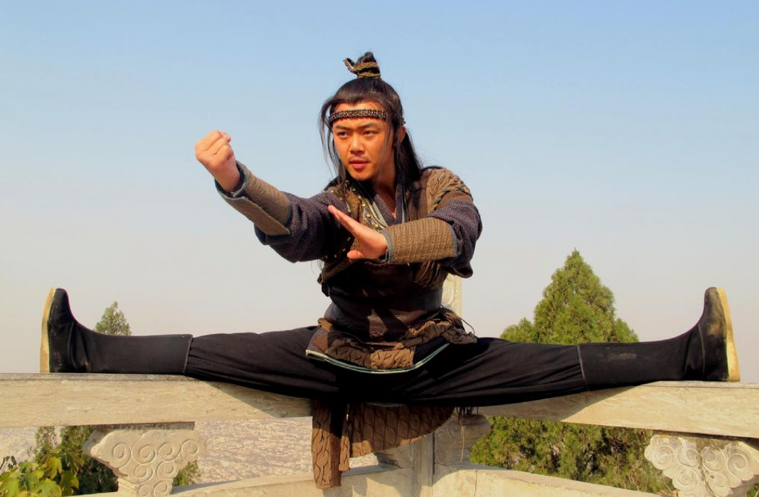 qq水浒阮小七 水浒传阮小七扮演者-佳迪双