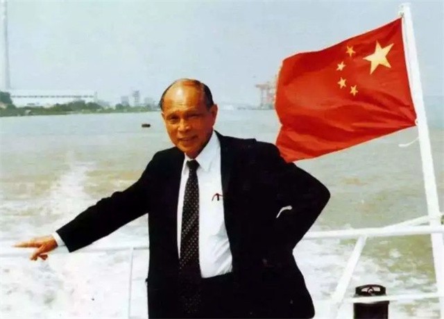 霍英东二房冯坚妮，霍母百般阻拦下偷偷迎娶，让霍英东钟情52年